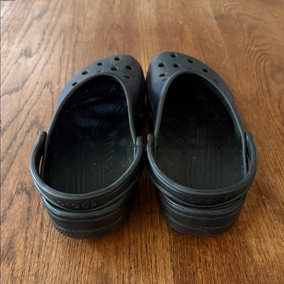 CROCS Classic Black Slip-On Clog with Heel Strap main image 7
